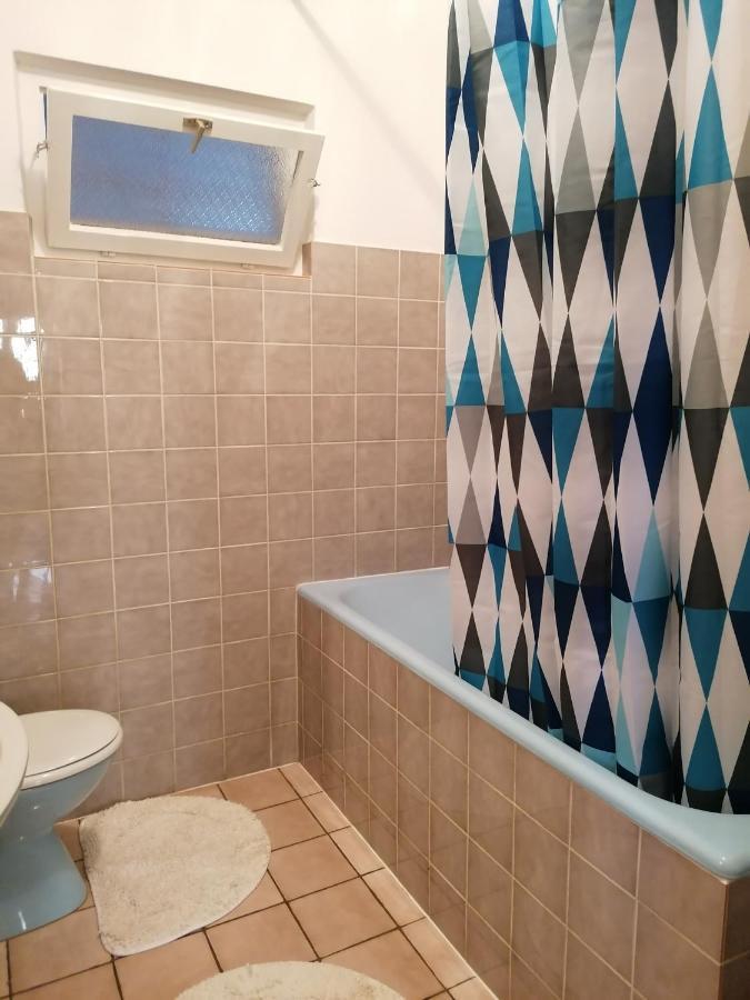 Apartmani Rada トレビニエ エクステリア 写真