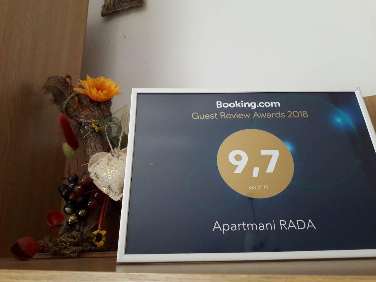 Apartmani Rada トレビニエ エクステリア 写真